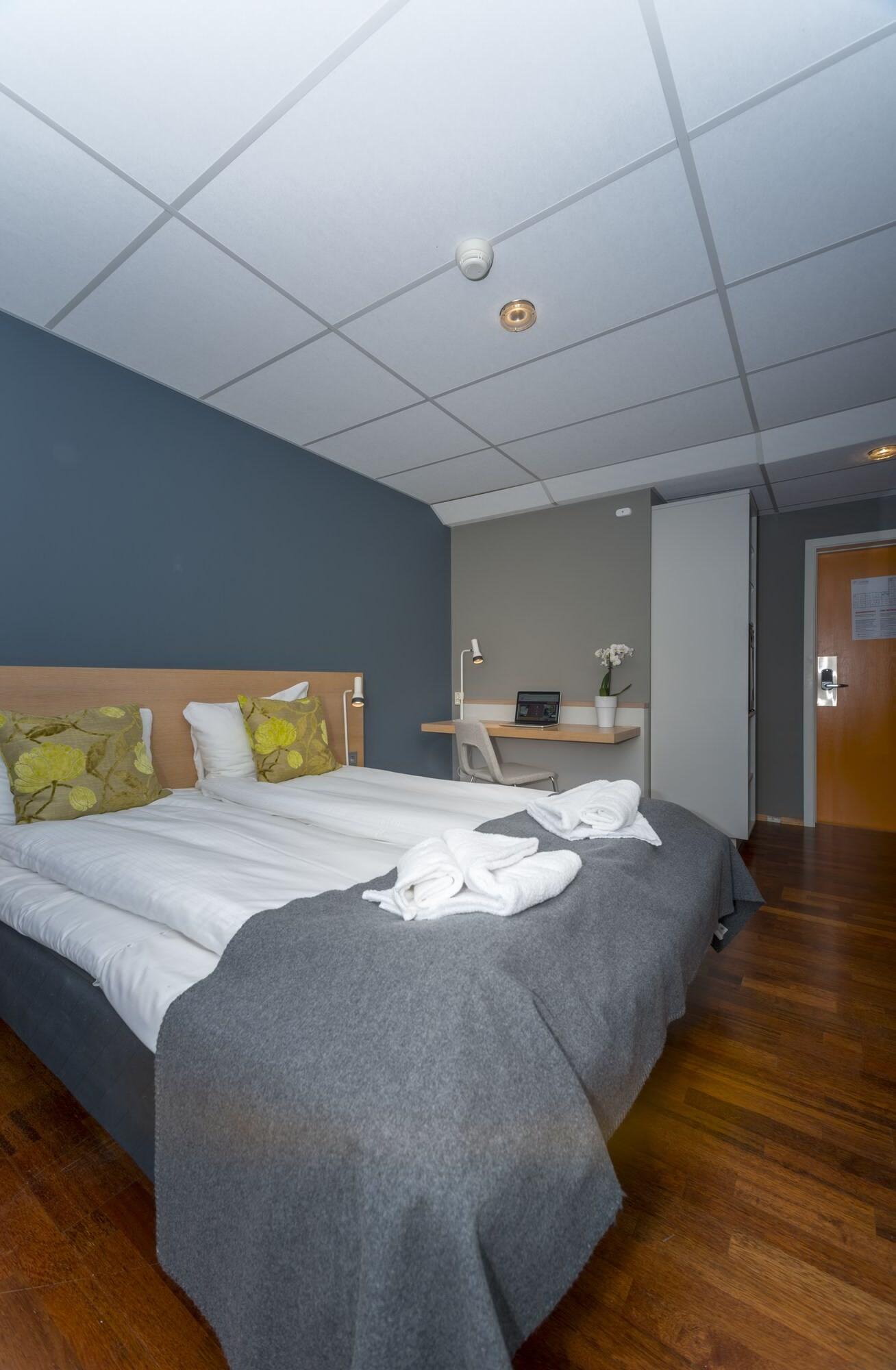 Hotel Aurora Svolvaer Bagian luar foto