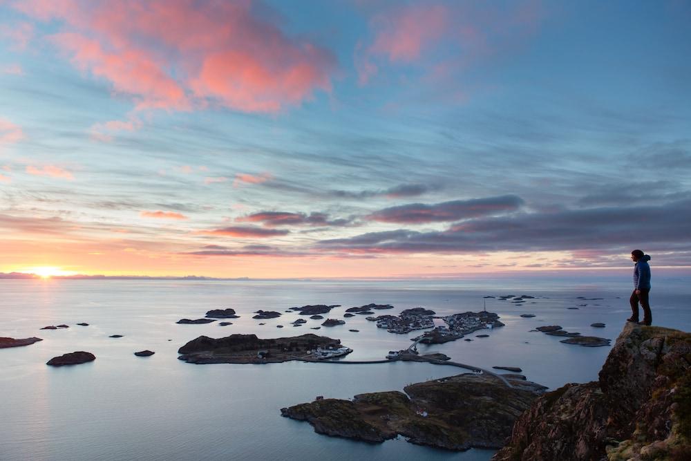 Hotel Aurora Svolvaer Bagian luar foto