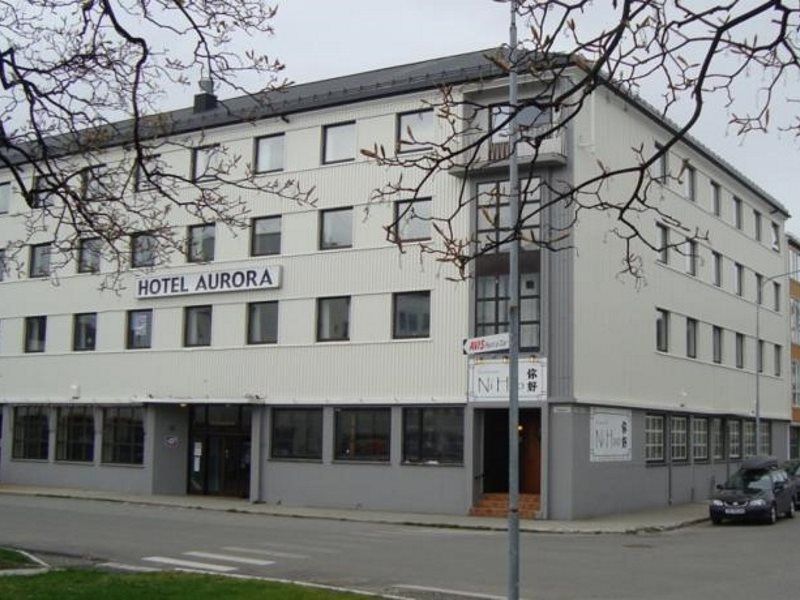 Hotel Aurora Svolvaer Bagian luar foto